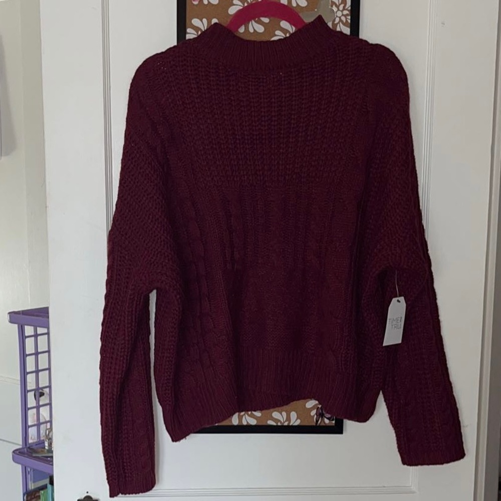 Long Sleeved Sweater 💫
